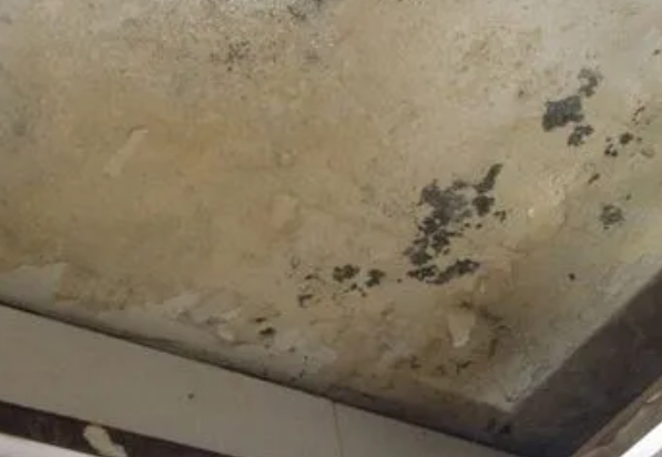 贵溪阳台漏水维修公司分享下贵溪卫生间渗水维修需要注意哪些问题。
